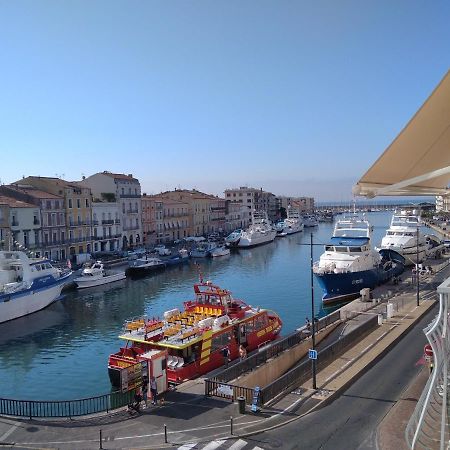 Grand T2 Au Coeur De Ville Avec Vue Sur Quais Et Mer セット エクステリア 写真