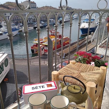 Grand T2 Au Coeur De Ville Avec Vue Sur Quais Et Mer セット エクステリア 写真
